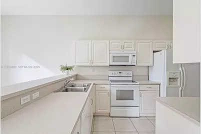 1924 SE 17th Ct, Homestead, FL 33035 - Photo 9