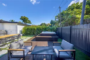 166 NW 41st St, Miami, FL 33127 - Photo 23