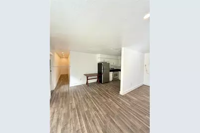 16890 NE 21st Ave #10, North Miami Beach, FL 33162 - Photo 3