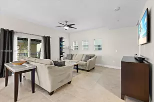 630 SE 15th St, Fort Lauderdale, FL 33316 - Photo 9