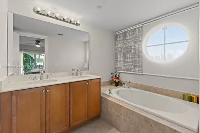 630 SE 15th St #3, Fort Lauderdale, FL 33316 - Photo 15