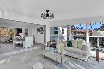 2141 NE 18th Ave, Wilton Manors, FL 33305 - Photo 13