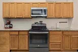 2350 Pecan Ct, Pembroke Pines, FL 33026 - Photo 19