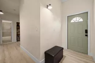 2350 Pecan Ct, Pembroke Pines, FL 33026 - Photo 7