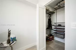 335 S Biscayne Blvd, Miami, FL 33131 - Photo 29