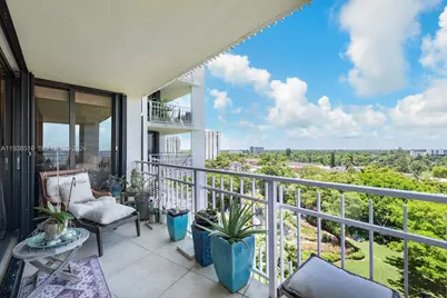 4000 Towerside Ter #1005, Miami, FL 33138 - Photo 15