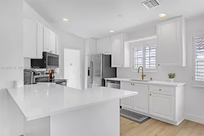 907 SW Balmoral Trace, Stuart, FL 34997 - Photo 5