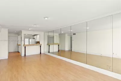 455 Paradise Isle Blvd #402, Hallandale Beach, FL 33009 - Photo 11