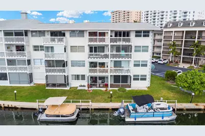 455 Paradise Isle Blvd #402, Hallandale Beach, FL 33009 - Photo 17