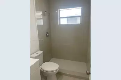 1831 NW 41 St, Miami, FL 33142 - Photo 9