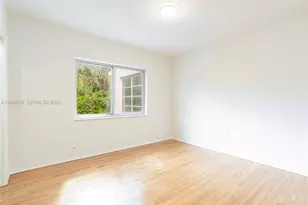 650 NE 60th St, Miami, FL 33137 - Photo 11