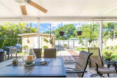 6181 SW 20th St, West Miami, FL 33155 - Photo 9