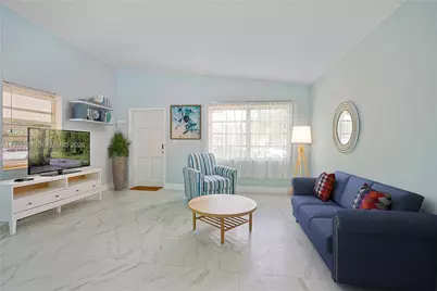 1370 NE 133rd St, North Miami, FL 33161 - Photo 5
