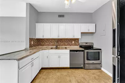4220 SW 36th St #., West Park, FL 33023 - Photo 5