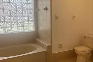 1304 SE 7th Ct, Homestead, FL 33033 - Photo 13