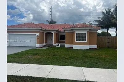 1304 SE 7th Ct #1304, Homestead, FL 33033 - Photo 5