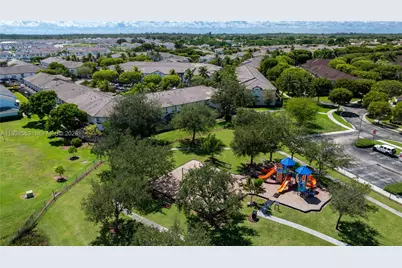 2229 SE 25th Ave #2229, Homestead, FL 33035 - Photo 7