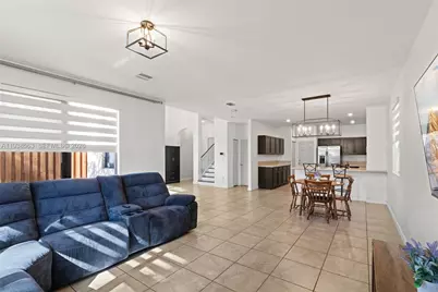 2380 NE 1st St, Homestead, FL 33033 - Photo 13