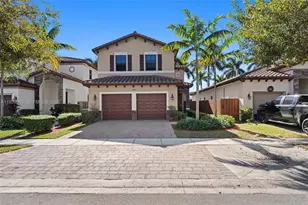 2380 NE 1st St, Homestead, FL 33033 - Photo 1