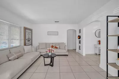 4230 SW 5th St, Miami, FL 33134 - Photo 5