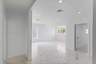 988 NW 10th St, Hallandale Beach, FL 33009 - Photo 31