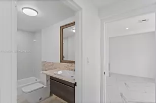 988 NW 10th St, Hallandale Beach, FL 33009 - Photo 15