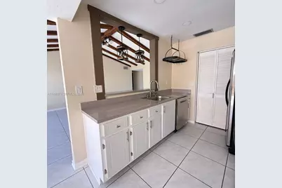 12144 SW 110th St Cir W, Miami, FL 33186 - Photo 9