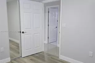 780 W 74th Pl, Hialeah, FL 33014 - Photo 17