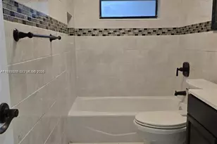 780 W 74th Pl, Hialeah, FL 33014 - Photo 21