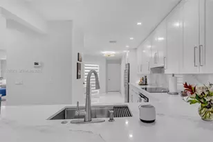 4737 NW 98 Pl, Doral, FL 33178 - Photo 13