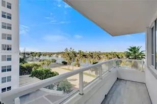 5005 Collins Ave, Miami Beach, FL 33140 - Photo 21