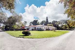 1000 NE 116th St, Biscayne Park, FL 33161 - Photo 11