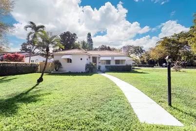 1000 NE 116th St, Biscayne Park, FL 33161 - Photo 1