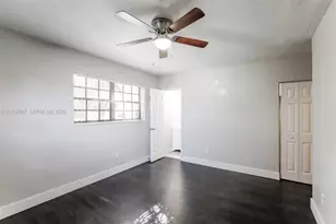 1315 NE 203 St, Miami, FL 33179 - Photo 9