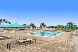 5701 Collins Ave, Miami Beach, FL 33140 - Photo 25