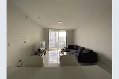 1010 SW 2 Ave #1110, Miami, FL 33130 - Photo 7