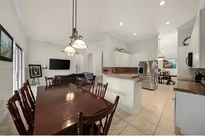 7548 SW 190th St, Cutler Bay, FL 33157 - Photo 13