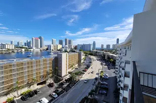 401 Golden Isles Dr, Hallandale Beach, FL 33009 - Photo 39