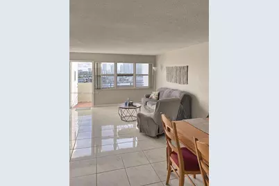 401 Golden Isles Dr #1114, Hallandale Beach, FL 33009 - Photo 3