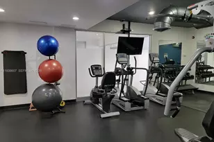 401 Golden Isles Dr, Hallandale Beach, FL 33009 - Photo 53