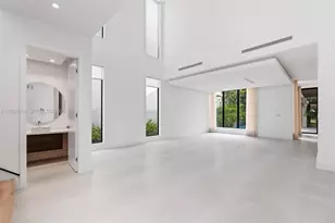 10536 NW 67th Terrace, Doral, FL 33178 - Photo 3