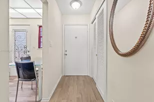 421 NE 14th Ave, Hallandale Beach, FL 33009 - Photo 9