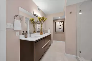 2843 S Bayshore Dr, Miami, FL 33133 - Photo 19
