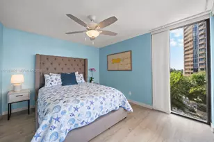2843 S Bayshore Dr, Miami, FL 33133 - Photo 23