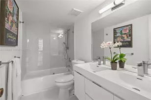 2843 S Bayshore Dr, Miami, FL 33133 - Photo 23