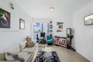 300 S Biscayne Blvd, Miami, FL 33131 - Photo 11