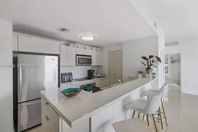 300 S Biscayne Blvd #T-2616, Miami, FL 33131 - Photo 5