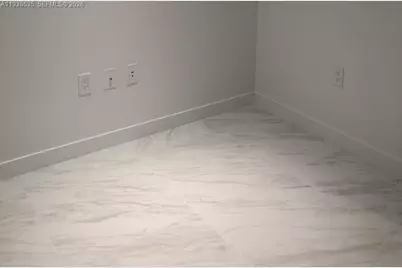 16385 Biscayne Blvd #502, North Miami Beach, FL 33160 - Photo 19