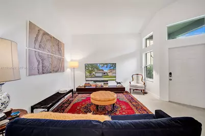 648 Sand Creek Cir, Weston, FL 33327 - Photo 13