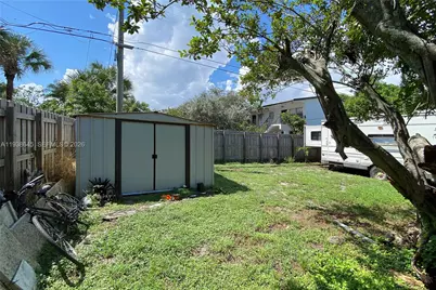 1109 S M St, Lake Worth, FL 33460 - Photo 23